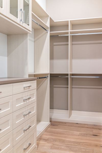 Cost of Closet Repair in Mchenry