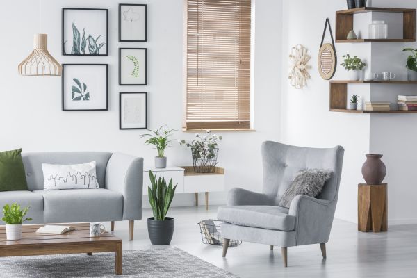 Cost of Wall Decor Hanging in Mchenry